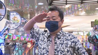 木村魚拓の窓際の向こうに #323